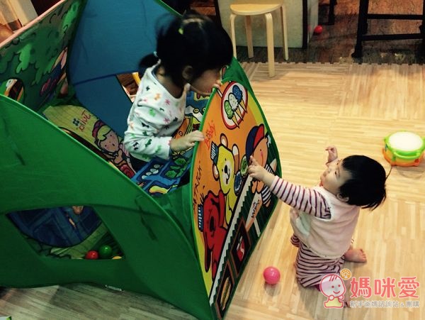 【美國K's Kids 益智玩具】 寶寶的秘密基地 立體魔法球屋 / 立體火車站 / 幼兒布書組