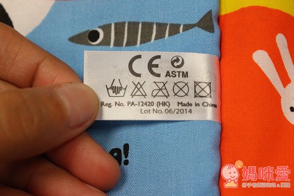 K's Kids 的布書可水洗喔
