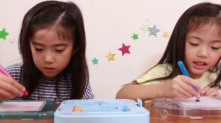 【預購團】《冰雪奇緣》吹起兒童界的公主風 餐具組 / 行李箱 / 創意珠珠盤 / 音樂盒 