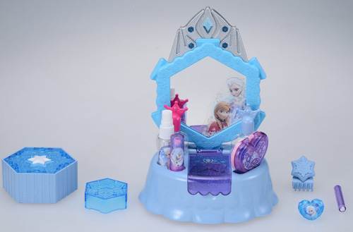 【預購團】《冰雪奇緣》吹起兒童界的公主風 餐具組 / 行李箱 / 創意珠珠盤 / 音樂盒 