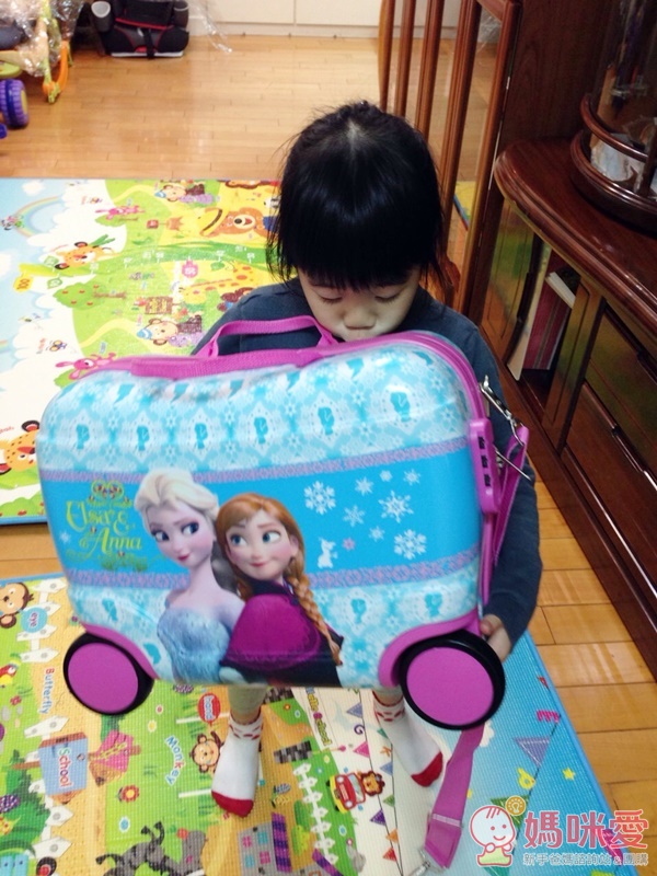 【預購】日本外出好物 ♥ 推車夾式電扇 / 迪士尼可乘用行李箱 