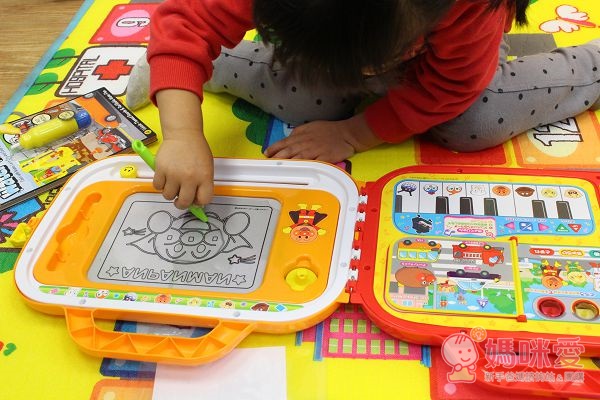 【預購團】麵包超人玩具團》音樂+畫板豪華組 / 冰淇淋甜點店 / 磁性畫板 / 彩色筆圖畫本 