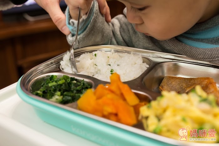 美國 Kangovou 小袋鼠不鏽鋼餐具組