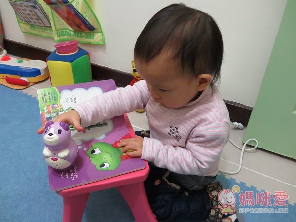 《美國Leap frog》全英幼兒電子閱讀小狗 / 點讀筆