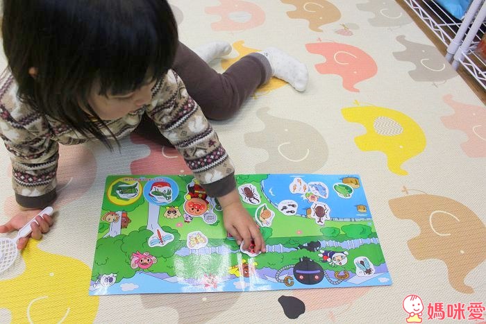 【預購團】麵包超人玩具團》兒童相機 / 捕蟲磁鐵書 / 貼紙書 / 玩具收納箱 /超大彈力球