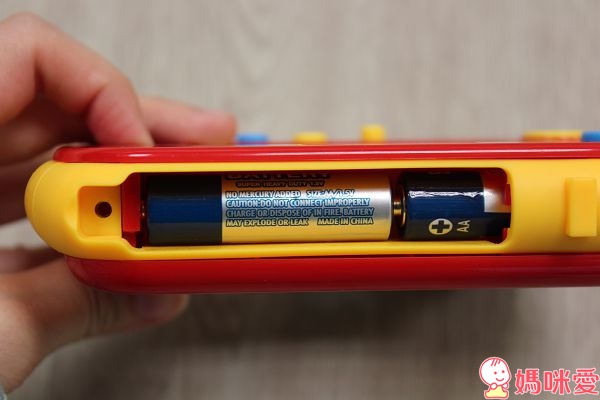 【預購團】麵包超人玩具團》兒童相機 / 捕蟲磁鐵書 / 貼紙書 / 玩具收納箱 /超大彈力球