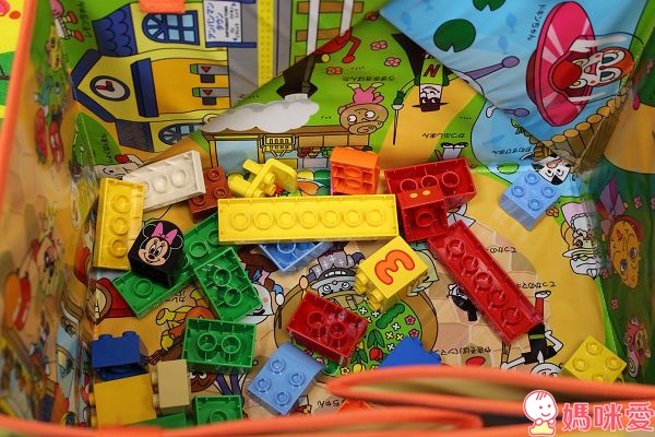 【預購團】麵包超人玩具團》兒童相機 / 捕蟲磁鐵書 / 貼紙書 / 玩具收納箱 /超大彈力球