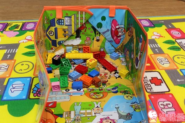 【預購團】麵包超人玩具團》兒童相機 / 捕蟲磁鐵書 / 貼紙書 / 玩具收納箱 /超大彈力球