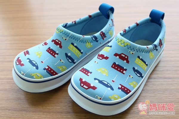 【預購團】《日本SkippOn》輕量、防滑、好穿、易乾 兒童戶外機能鞋