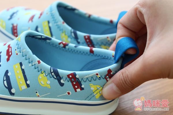 【預購團】《日本SkippOn》輕量、防滑、好穿、易乾 兒童戶外機能鞋