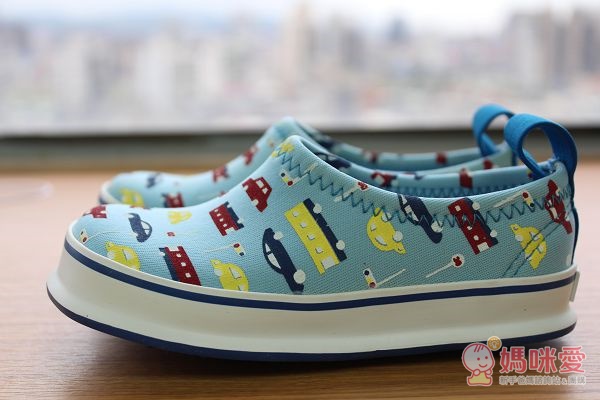 【預購團】《日本SkippOn》輕量、防滑、好穿、易乾 兒童戶外機能鞋