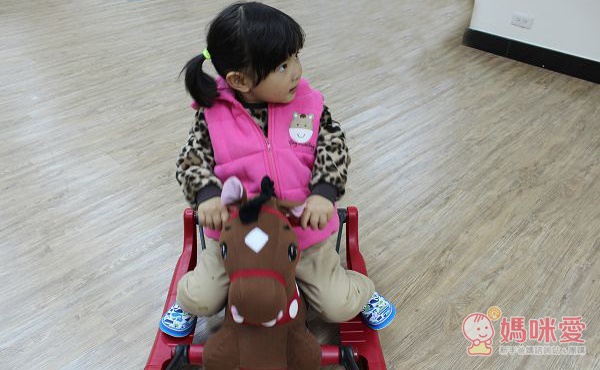 【預購團】《日本SkippOn》輕量、防滑、好穿、易乾 兒童戶外機能鞋