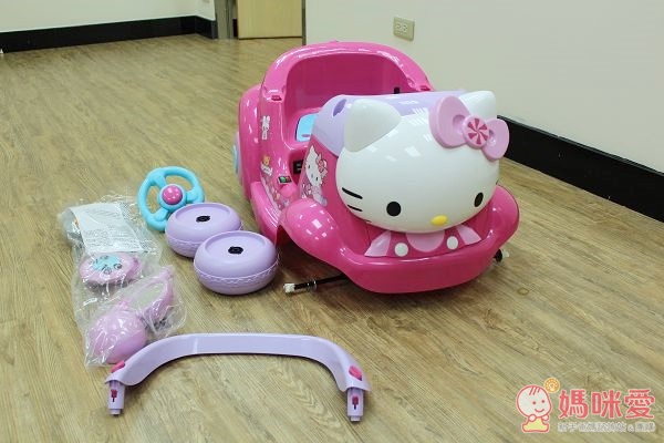 Hello Kitty 兒童電動車