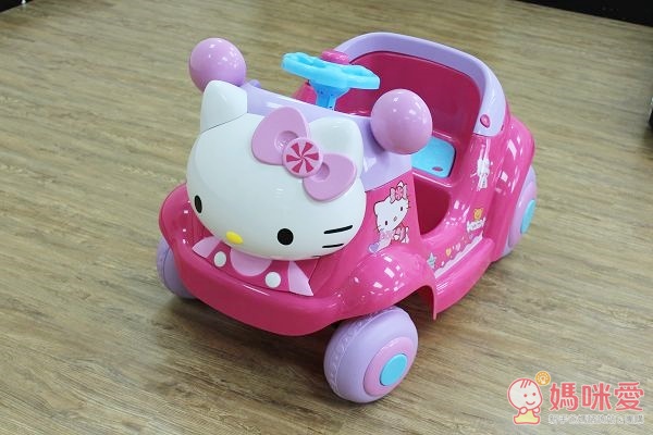 Hello Kitty 兒童電動車