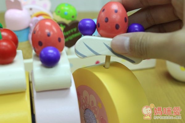 【日本Mother Garden】質感木頭玩具  / 布玩具 / 手提有聲廚房扮家家酒