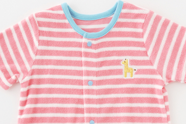 【現貨團】《日本 Chuckle Baby》60-70cm新生兒秋季服飾 粉嫩連身衣 / 包屁衣