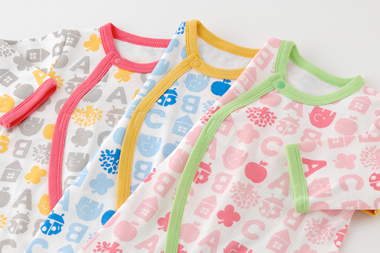 【現貨團】《日本 Chuckle Baby》60-70cm新生兒秋季服飾 粉嫩連身衣 / 包屁衣