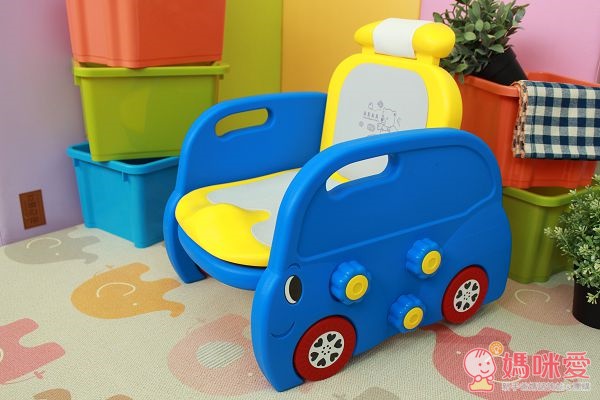 新手爸媽必買洗澡好物→Angelcare沐浴架 / 朴蜜兒洗髮椅 / 小鴨溫度計 / 洗澡娃娃