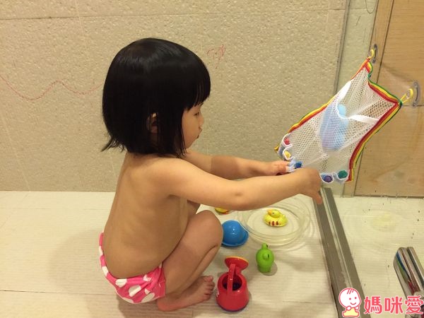 【預購團】打造浴室小樂園《日本創意洗澡玩具》Kitpas水性畫筆 / 麵包超人玩翻天花灑