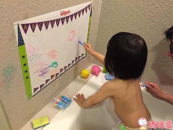 【預購團】打造浴室小樂園《日本創意洗澡玩具》Kitpas水性畫筆 / 麵包超人玩翻天花灑