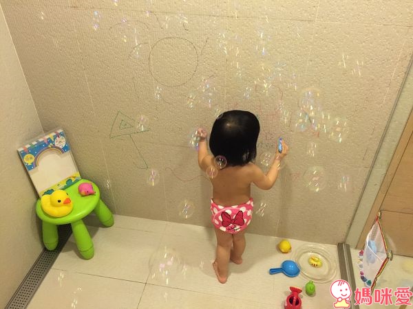 【預購團】打造浴室小樂園《日本創意洗澡玩具》Kitpas水性畫筆 / 麵包超人玩翻天花灑