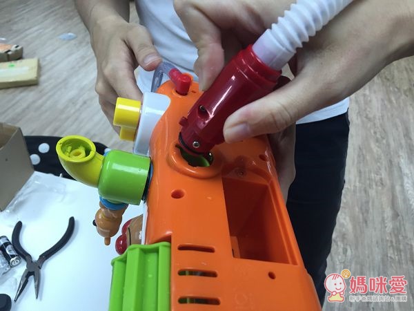 【預購團】打造浴室小樂園《日本創意洗澡玩具》Kitpas水性畫筆 / 麵包超人玩翻天花灑