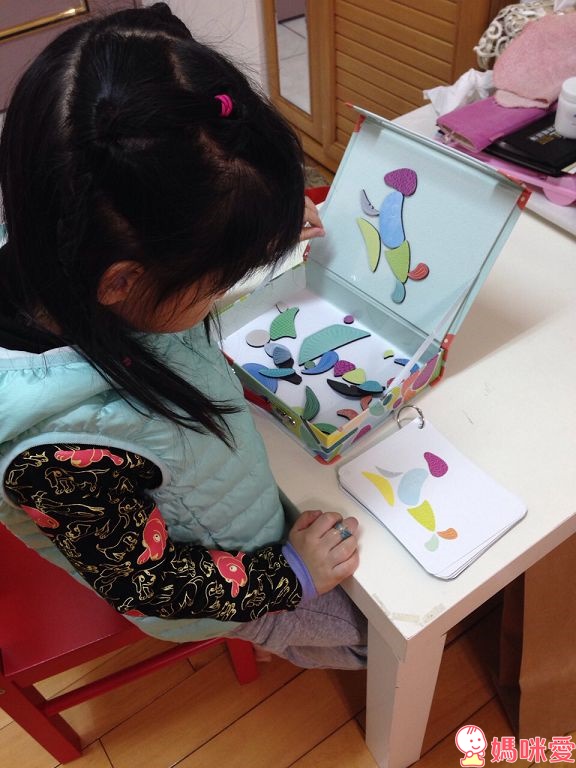 走到哪玩到哪《澳洲Tiger Tribe》外出玩具組：帶出趣木頭玩具 / 工程車系列 / 磁鐵盒