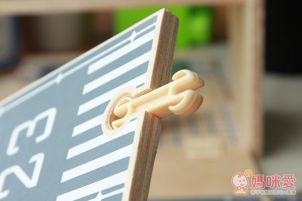 走到哪玩到哪《澳洲Tiger Tribe》外出玩具組：帶出趣木頭玩具 / 工程車系列 / 磁鐵盒