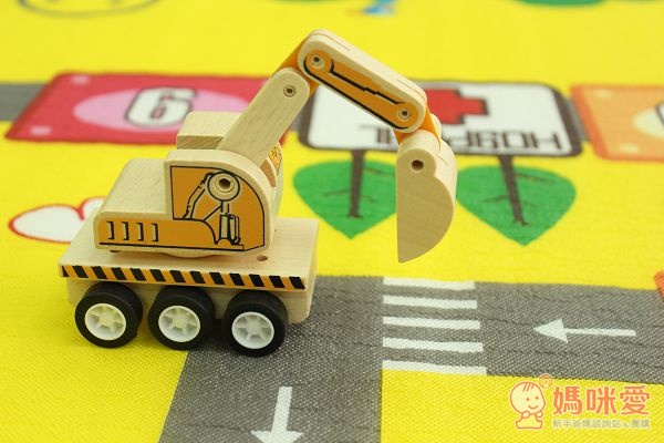 走到哪玩到哪《澳洲Tiger Tribe》外出玩具組：帶出趣木頭玩具 / 工程車系列 / 磁鐵盒