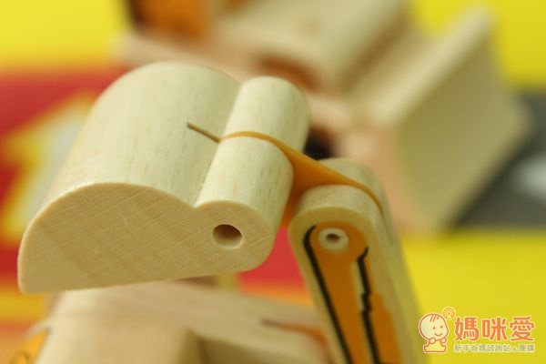 走到哪玩到哪《澳洲Tiger Tribe》外出玩具組：帶出趣木頭玩具 / 工程車系列 / 磁鐵盒