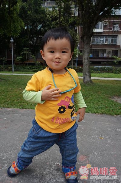 【法國 KiETLA 幼兒太陽眼鏡】2019最新流行空軍、透明款登場！