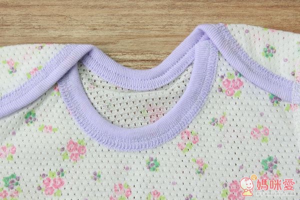 短袖無開襟洞洞包屁衣