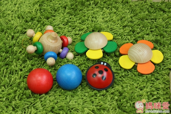 轉轉花園滾球玩具