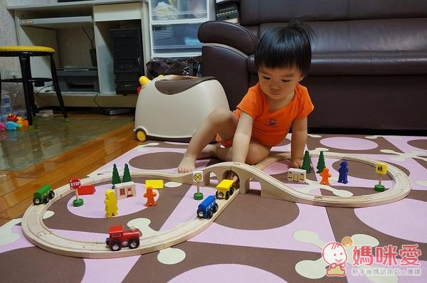 Mentari 橋墩建構火車組