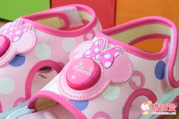 【​現貨】布布童鞋 ♪  真皮涼鞋 / 迪士尼涼鞋 / 電燈涼鞋 ✧ 不悶熱更耐穿