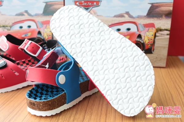 【​現貨】布布童鞋 ♪  真皮涼鞋 / 迪士尼涼鞋 / 電燈涼鞋 ✧ 不悶熱更耐穿