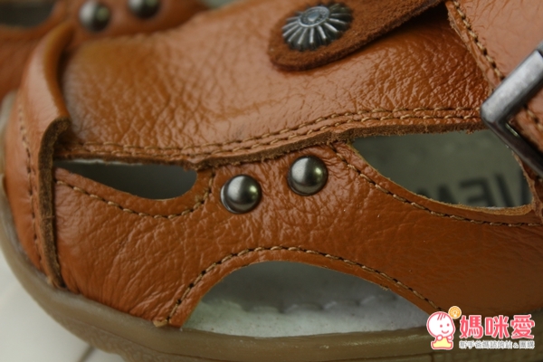 【​現貨】布布童鞋 ♪  真皮涼鞋 / 迪士尼涼鞋 / 電燈涼鞋 ✧ 不悶熱更耐穿