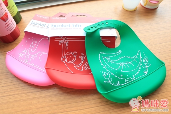 兒童圍兜＋餐墊套組