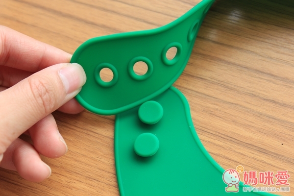 兒童圍兜＋餐墊套組