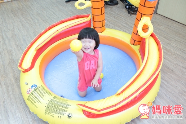 【預購團】☀夏日玩水真有趣☀ 滑梯戲水池 / 造型戲水池 / 熱帶魚游泳圈 家裡就是水上遊樂園