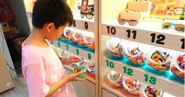 【台南親子旅遊】華美光學eye玩視界,樂高積木眼鏡DIY!