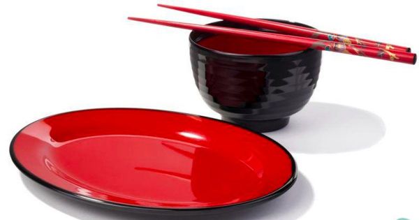 有刮痕就別用!喝熱湯留意美耐皿餐具!