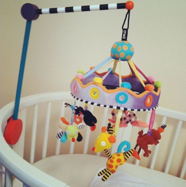 加拿大 KUSHIES ZOLO - 嬰兒床吊掛式感官玩具