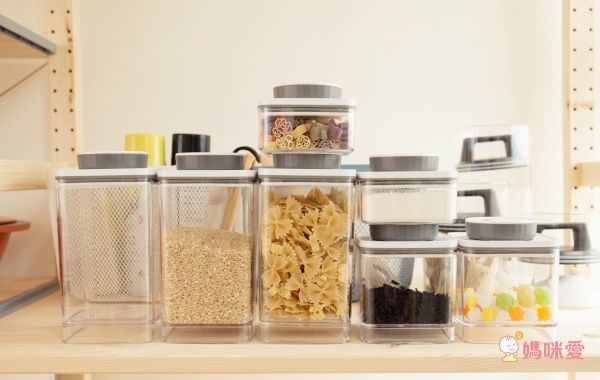 Ankomn - Turn-n-Seal真空保鮮盒-灰 (大)-1.2L