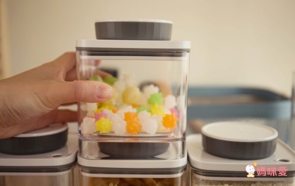 Ankomn - Turn-n-Seal真空保鮮盒-灰 (大)-1.2L