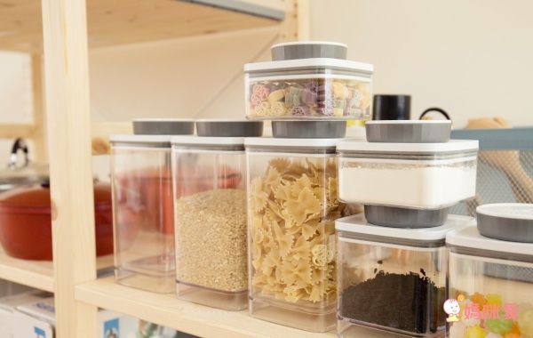 Ankomn - Turn-n-Seal真空保鮮盒-灰 (大)-1.2L