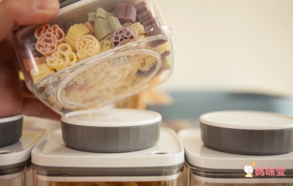 Ankomn - Turn-n-Seal真空保鮮盒-灰 (大)-1.2L