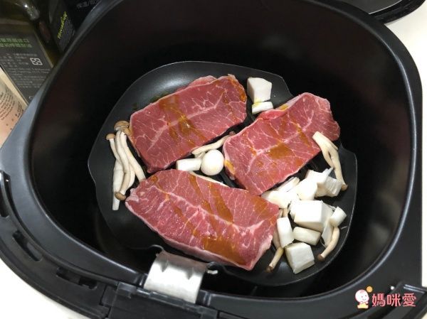 PHILIPS 飛利浦 家電 - 免油健康氣炸鍋(黑)HD9230-★贈原廠煎烤盤+食譜+極簡午餐組★