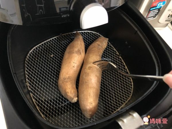 PHILIPS 飛利浦 家電 - 免油健康氣炸鍋(黑)HD9230-★贈原廠煎烤盤+食譜+極簡午餐組★