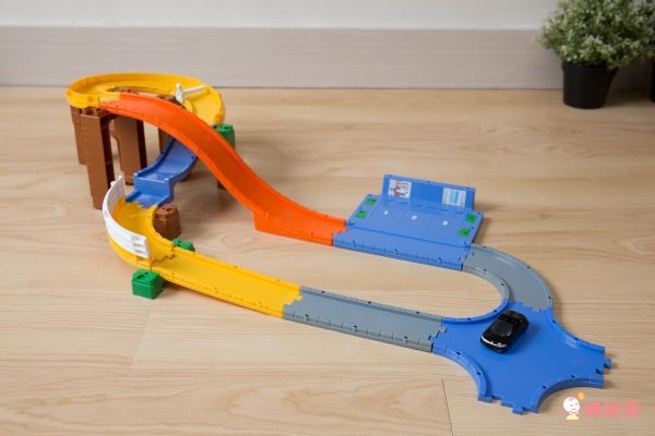 Tomica - 【兩組一起玩更好玩】交通世界SYSTEM 2WAY+5WAY創意軌道組-2WAY軌道*1+5WAY軌道*1